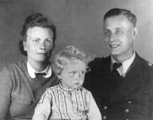 Young mother, father, daughter 1940s